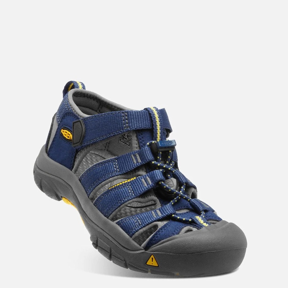 Like New Keen Newport H2